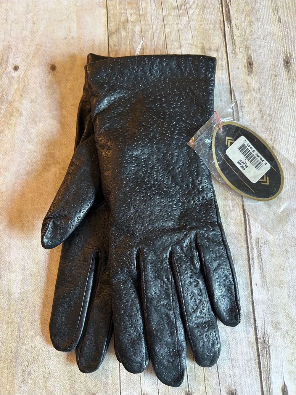 Aris Vintage Black Textured Leather Ladies Gloves